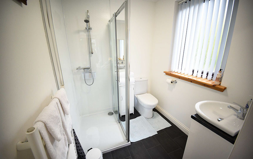 Storr Glass Studio produce products created and produced by Isle of Skye Glass 