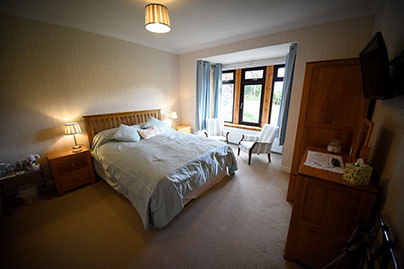 Storr Glass Studio provide Bespoke Glass Creations and Courses on Glass Making on Skye